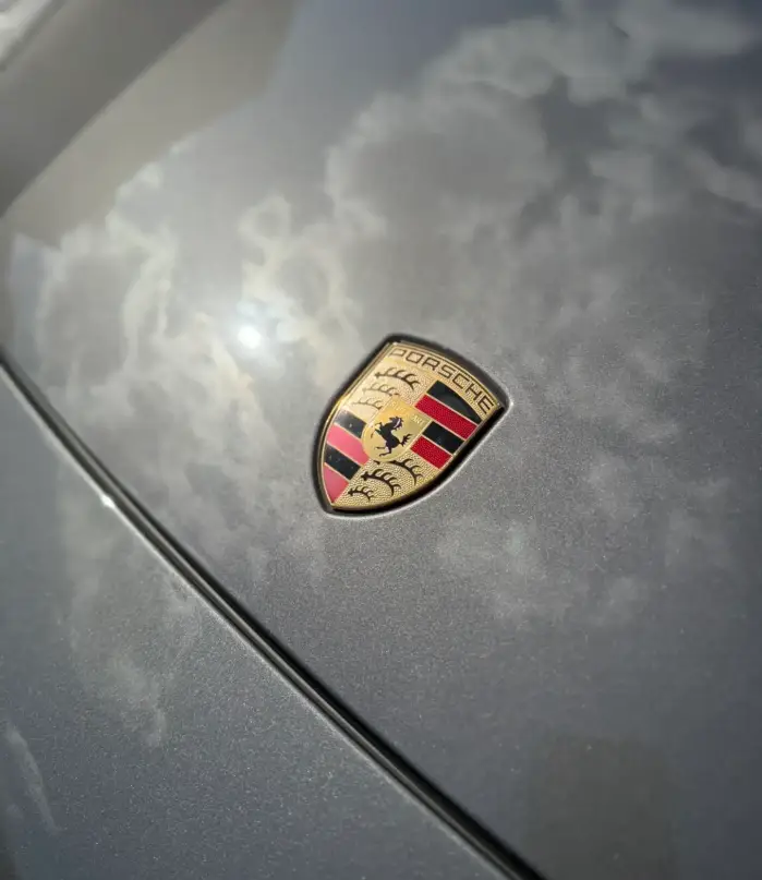 Porsche logo